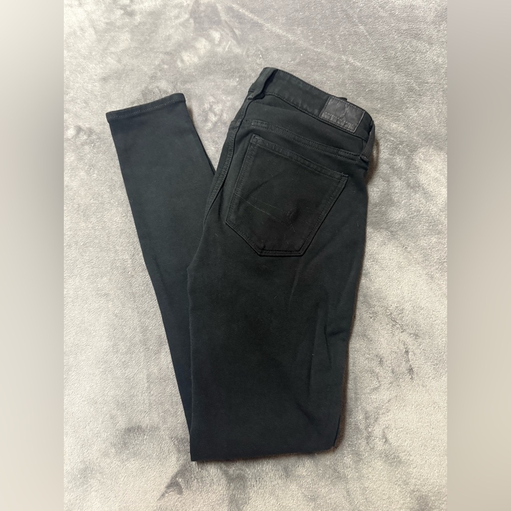 American Eagle Black High Rise Jegging